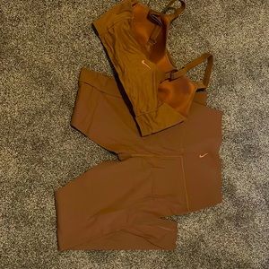 Nike Yoga Dri-FIT Luxe Matching Set / Bra XL, Leggings M